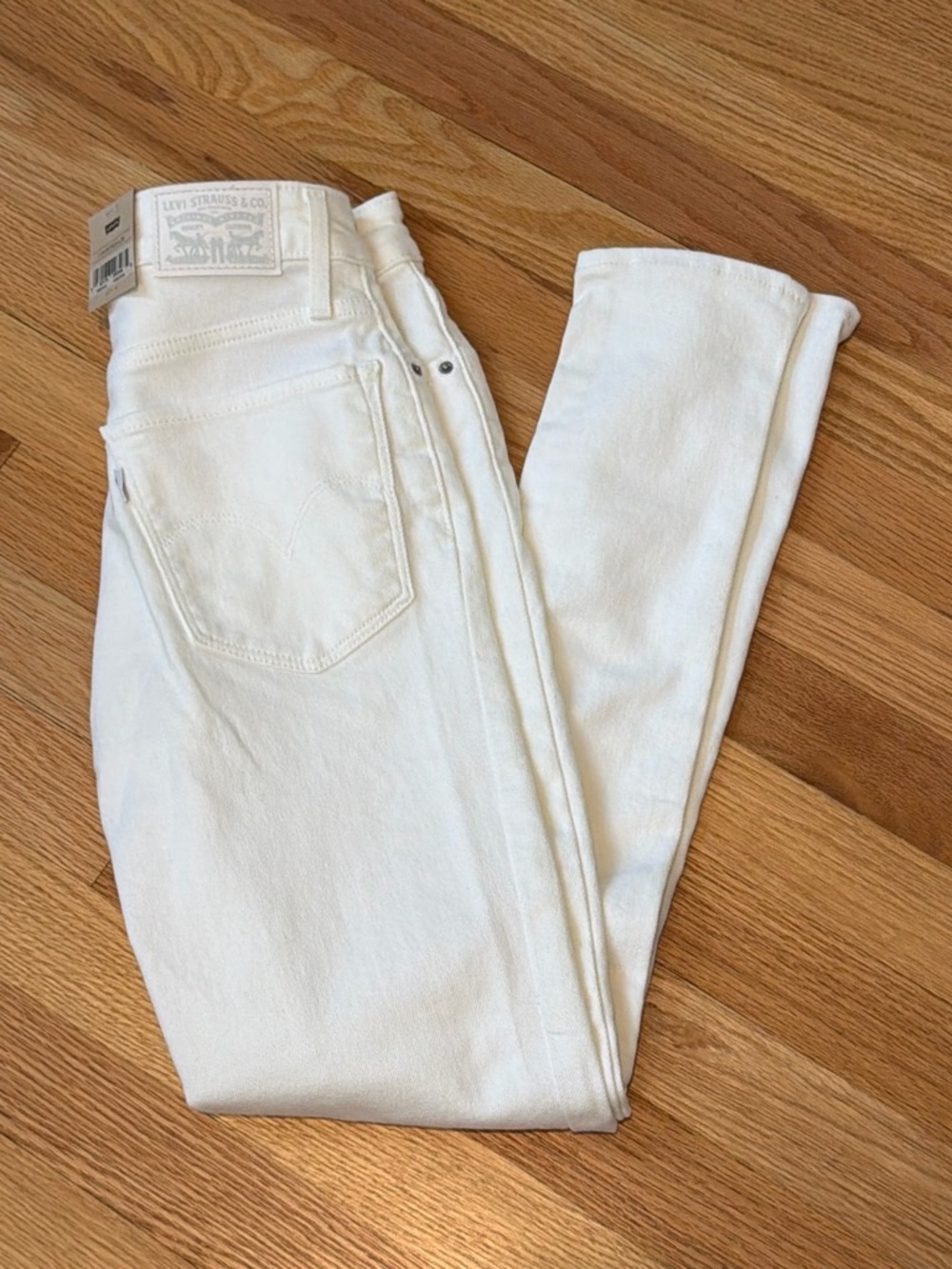 Levi's 721 Women's White High-Rise Skinny Jeans